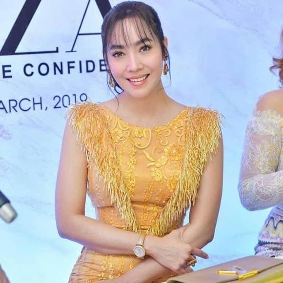 Meet your Posher, Vivian - Picture 1 of 1